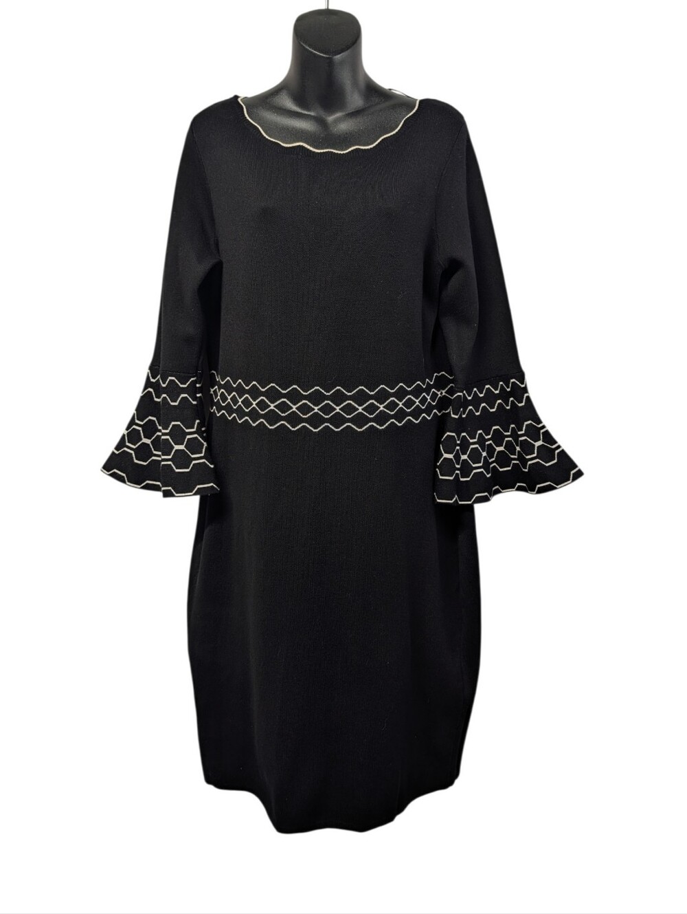 Danny & Nicole Women's L Black White Geometric Knit Shift Dress 3/4 Bell Sleeve
